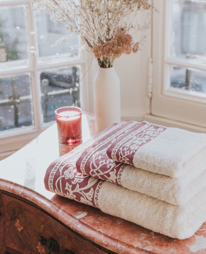 torresnovas1845 European home decor trends 2025 bath linens towels