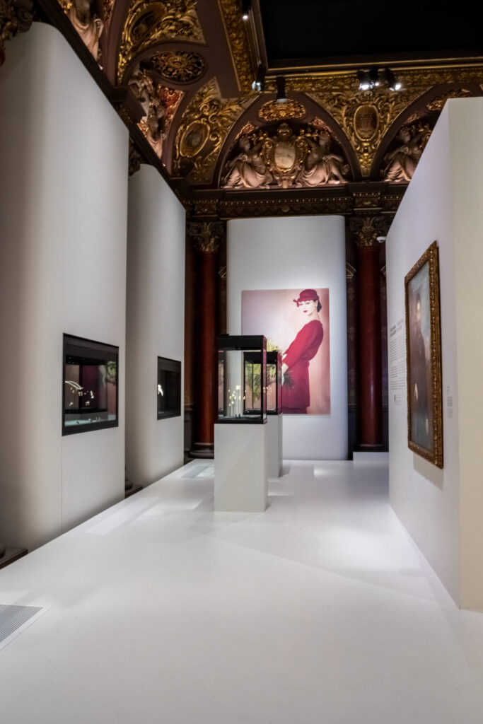 Exhibition Paris, City of Pearls - Photo Dylan Dubois - winter art design fashion events 2025
