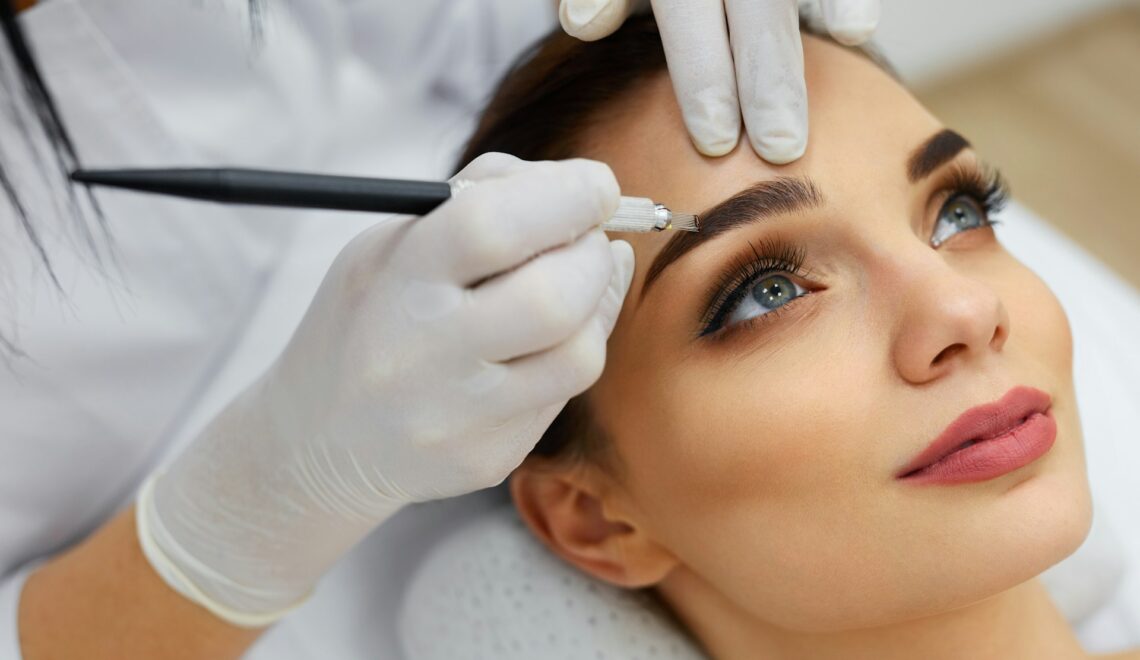 Enhance Your Eyes with A Full and Natural Eyebrow Restoration