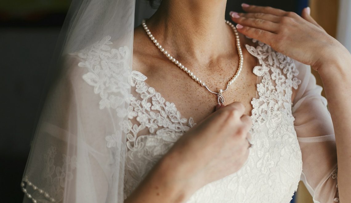 Luxury Wedding Stylebook: What's in Vogue this Wedding Season