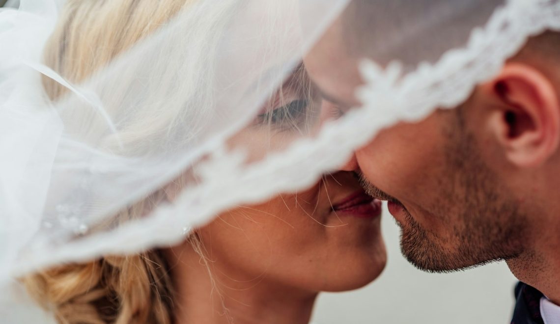 How To Splurge On Your Wedding Day