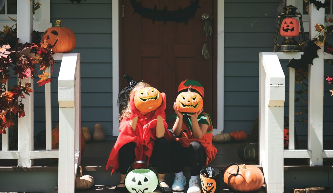 children in halloween costumes