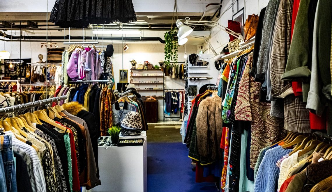 Cavalli e Nastri - Milan Vintage shops