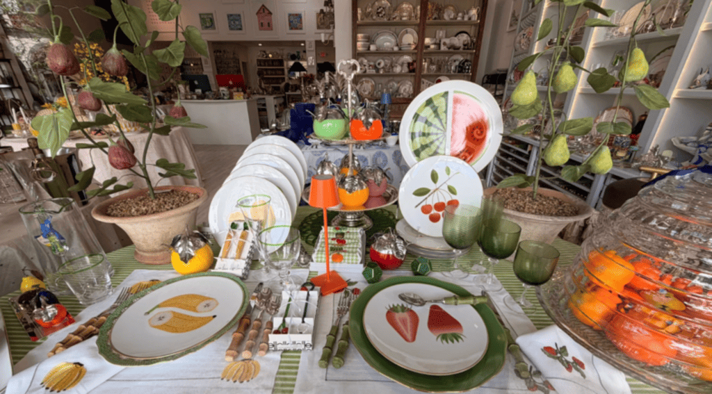 Mary Mahoney Dinnerware