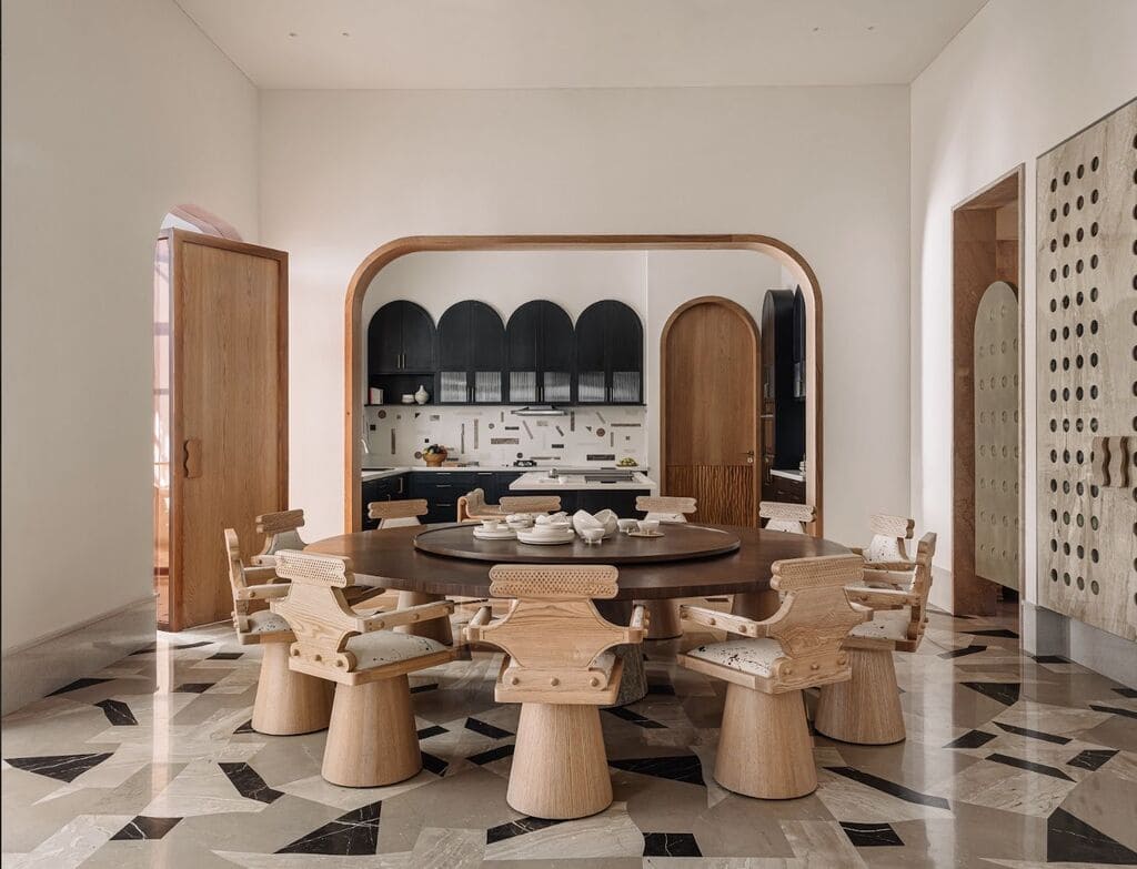 MuseLab | Rehethann, A Multigenerational Residence, Kutch, Gujarat, India dining room