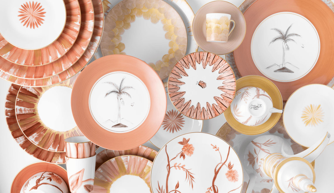 Marie Daage Savoir-faire of Porcelain hand painted luxury dinnerware STUDIO_2303_Tanagra_Chalhoub_Oranges_Pinks_Gold_PAN_ADC_CECA_BBCOL_BOUQV_RAF_VERD_ (1)