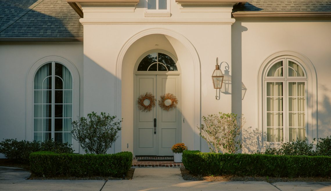 the entrance of a white house