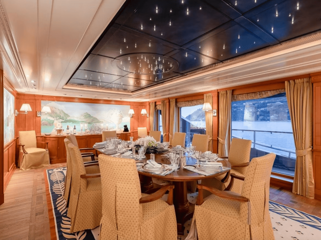 best yacht charter Courtesy of Northrop & Johnson
